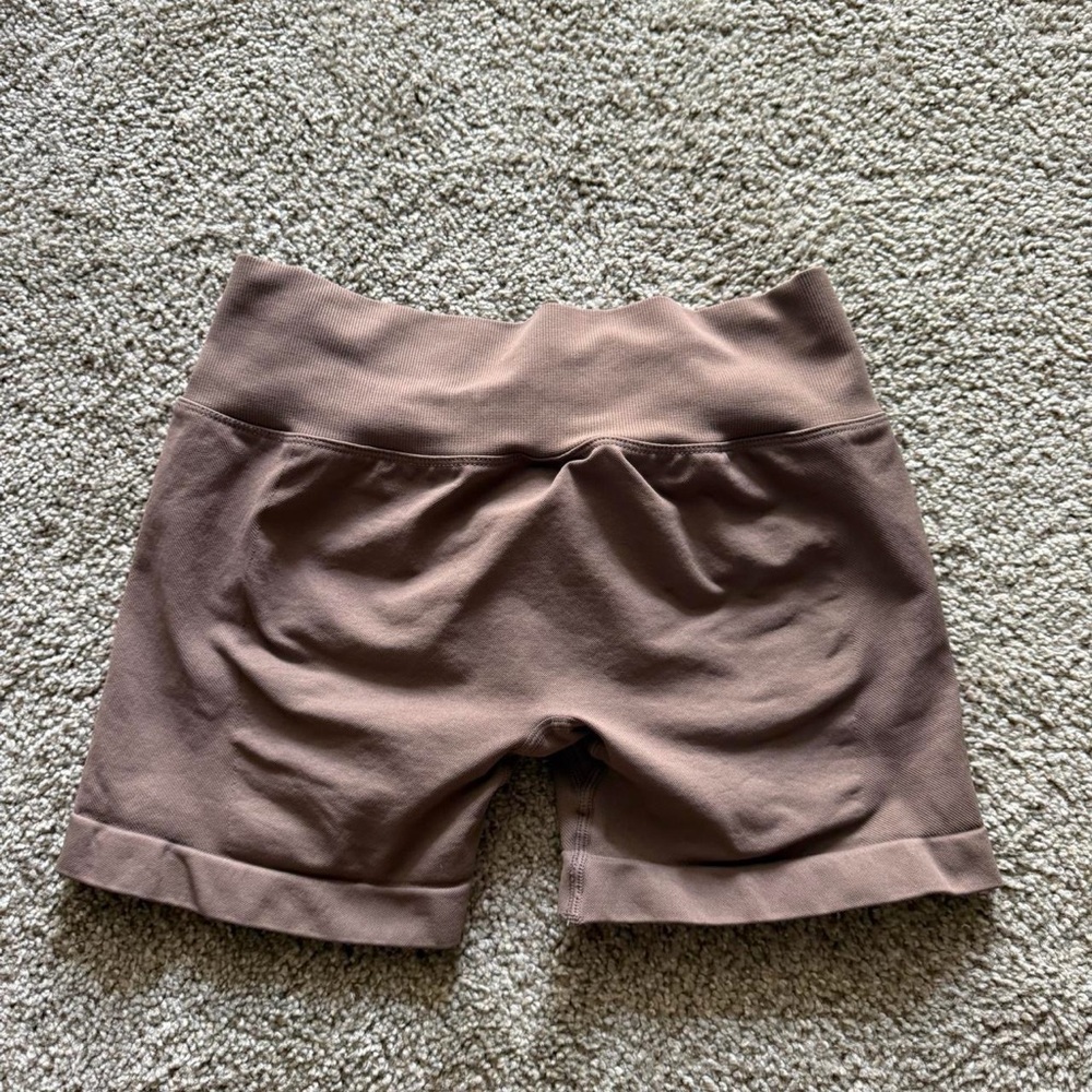Women’s High-Waist Brown Stretch Shorts